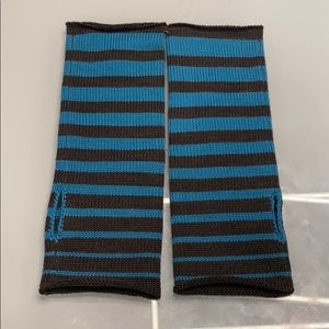 Eileen Fisher Merino glovelettes